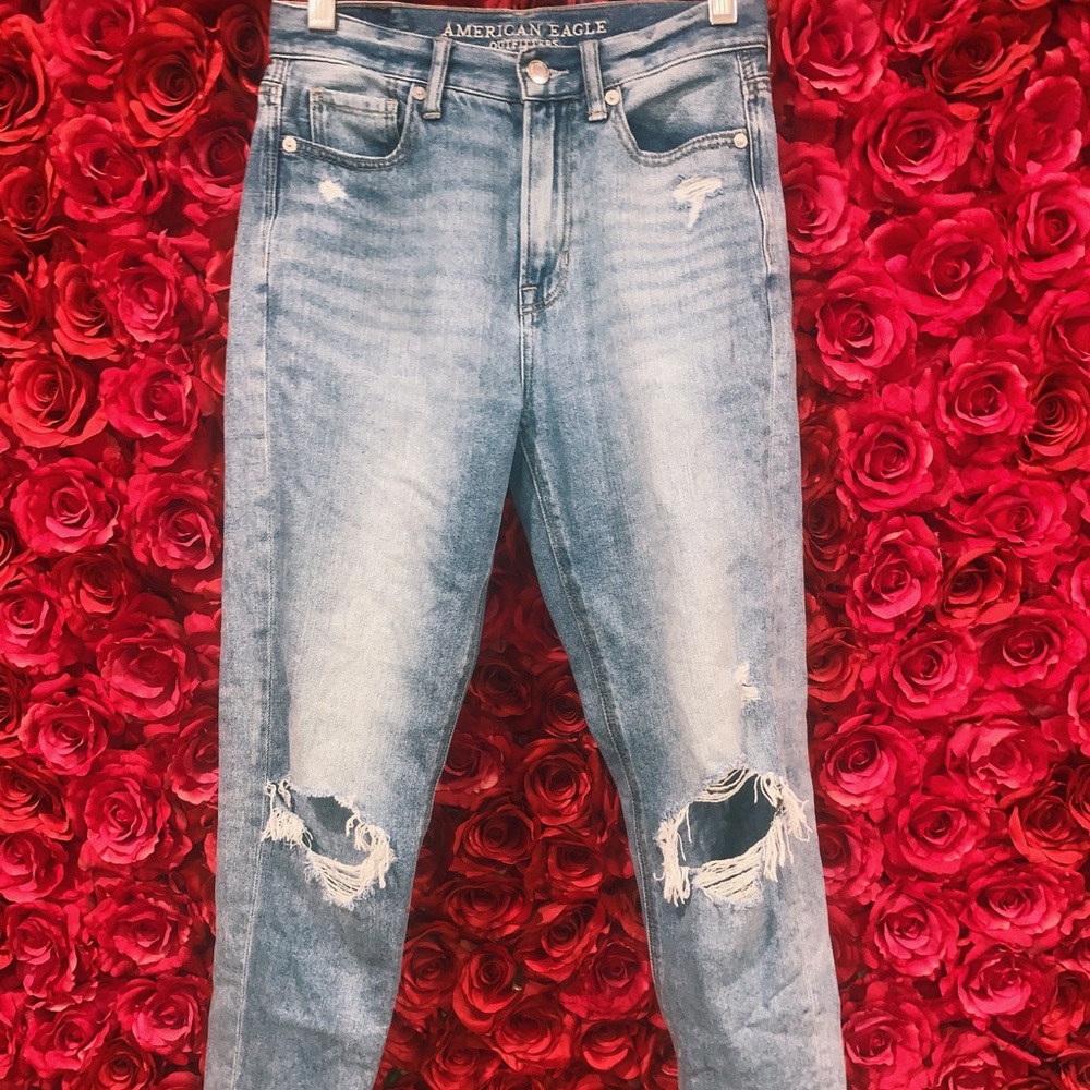 american eagle mom jeans!!